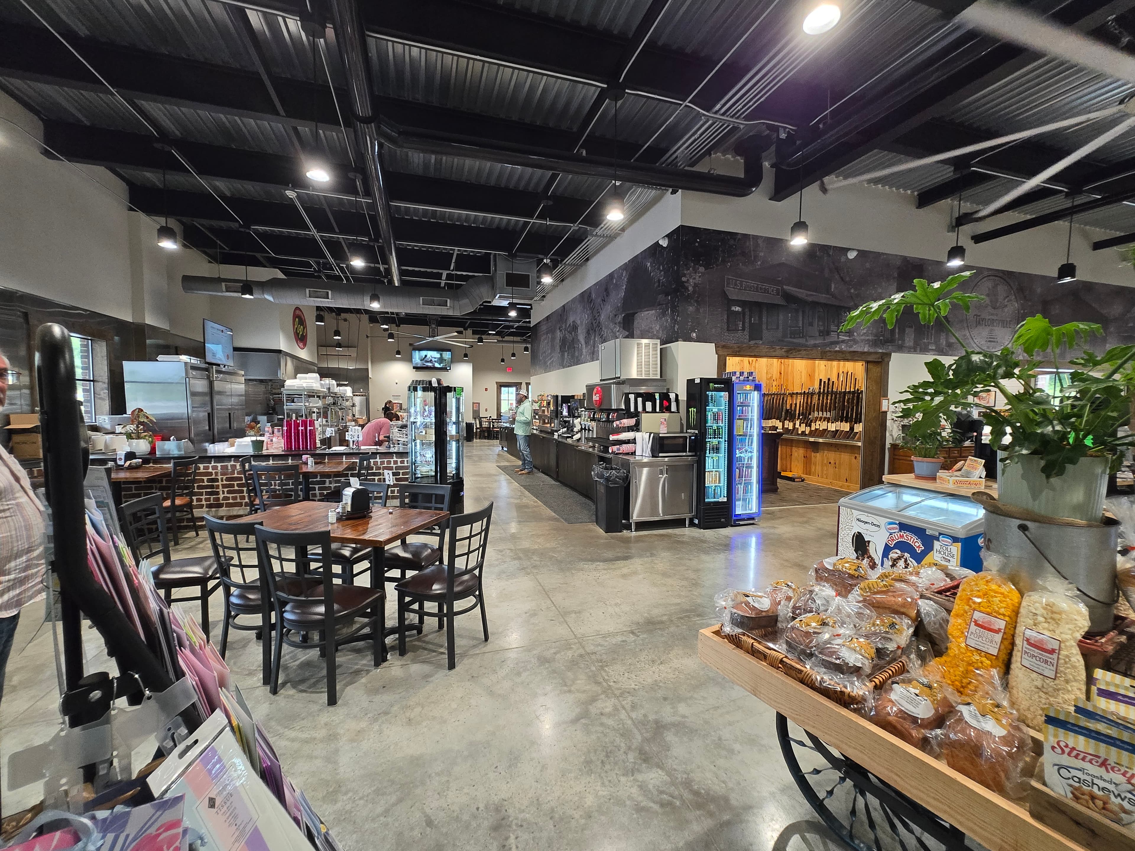 Pop's General Store — image 3