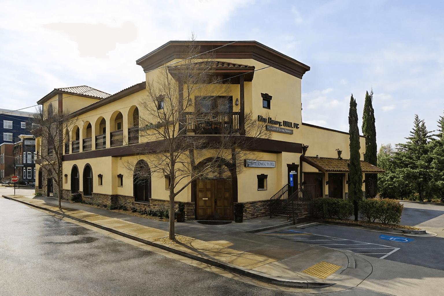Henry Professional Building — image 2